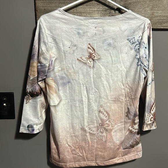 NWT Butterfly 3/4 sleeve shirt - Picture 5 of 11